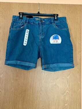 NWT Denim stretch shorts